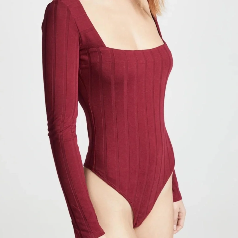 FREE PEOPLE INTIMATELY WINE RED LONG‎ SLEEVE BESIDE ME RIBBED THONG BODYSUIT S